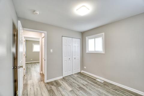 1855 Pierce Rd, Hoffman Estates, IL 60169 photo 13