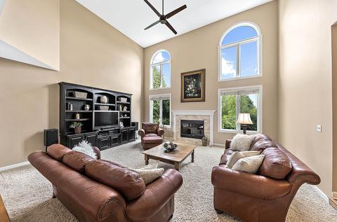 3368 White Eagle Dr, Naperville, IL 60564 photo 8