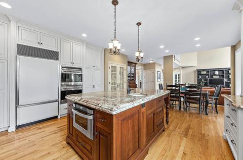 3368 White Eagle Dr, Naperville, IL 60564 photo 14