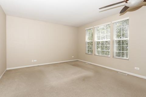 1003 Reserve Dr, Elgin, IL 60124 photo 13