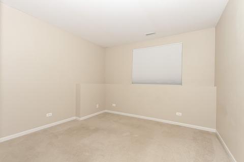 1003 Reserve Dr, Elgin, IL 60124 photo 17