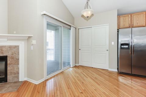 1003 Reserve Dr, Elgin, IL 60124 photo 3