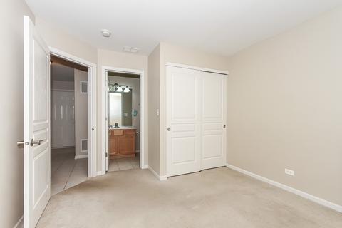 1003 Reserve Dr, Elgin, IL 60124 photo 18
