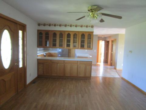 9675 E Cedarville Rd, Davis, IL 61019 photo 10