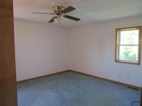 9675 E Cedarville Rd, Davis, IL 61019 photo 14