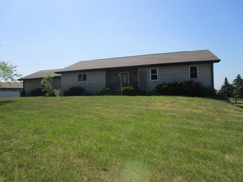 9675 E Cedarville Rd, Davis, IL 61019 photo 1