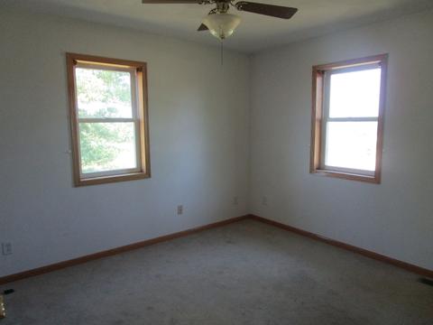 9675 E Cedarville Rd, Davis, IL 61019 photo 12