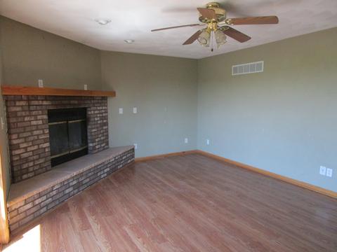 9675 E Cedarville Rd, Davis, IL 61019 photo 8