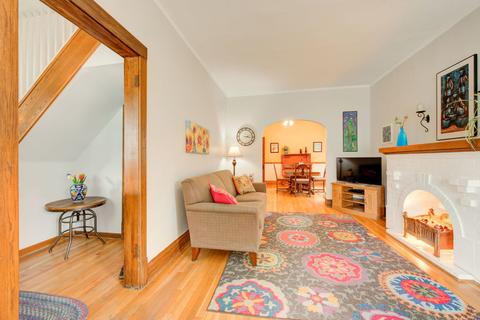 806 Mapleton Ave, Oak Park, IL 60302 photo 2