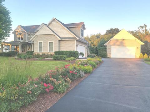 12156 E Mitchel Dr, Plano, IL 60545 photo 2