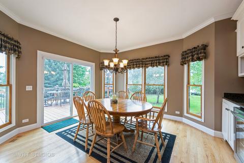 2001 Brindlewood Ln, Algonquin, IL 60102 photo 8