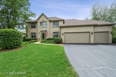 2001 Brindlewood Ln, Algonquin, IL 60102 photo 1
