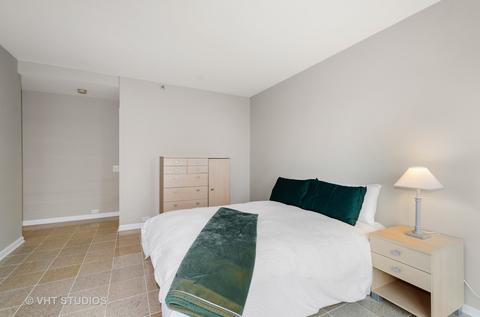 100 E Huron St #2901, Chicago, IL 60611 photo 8
