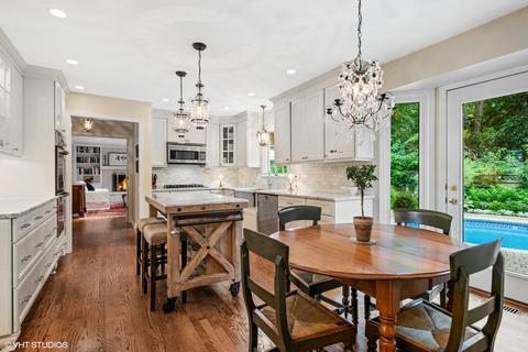 1160 Stoddard Ave, Wheaton, IL 60187 photo 8