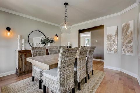 365 Wentworth Ln, Bartlett, IL 60103 photo 3