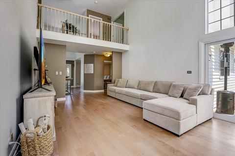 365 Wentworth Ln, Bartlett, IL 60103 photo 8