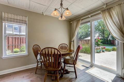 365 Wentworth Ln, Bartlett, IL 60103 photo 11