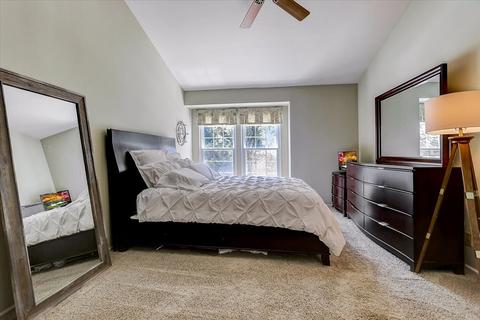 365 Wentworth Ln, Bartlett, IL 60103 photo 33