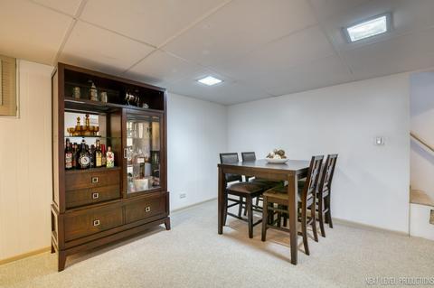 1213 E Illinois St, Wheaton, IL 60187 photo 15