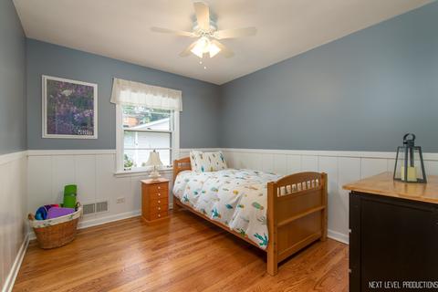 1213 E Illinois St, Wheaton, IL 60187 photo 12