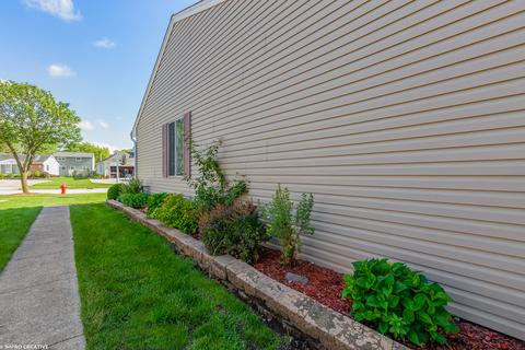 810 Hunter Dr, Roselle, IL 60172 photo 26
