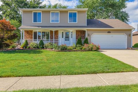 810 Hunter Dr, Roselle, IL 60172 photo 2