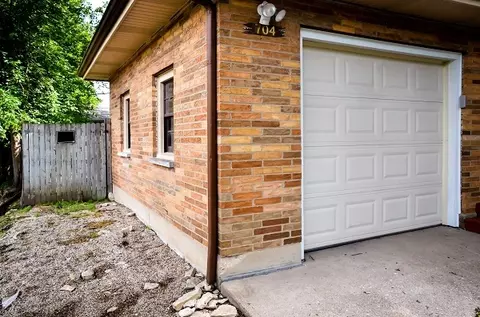 704 W Hickory Trl, Mchenry, IL 60051 photo 7