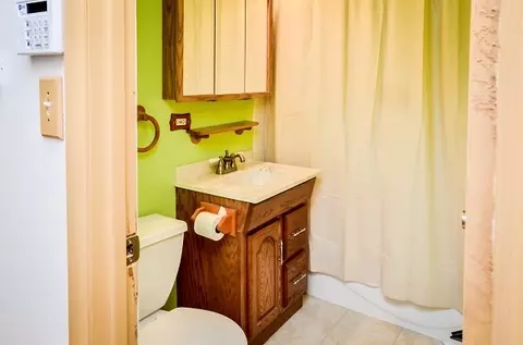 704 W Hickory Trl, Mchenry, IL 60051 photo 18