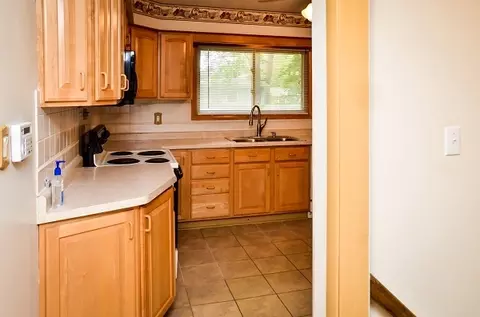 704 W Hickory Trl, Mchenry, IL 60051 photo 16