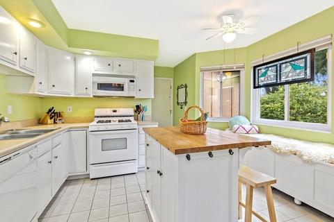 145 Bell Dr, Cary, IL 60013 photo 11