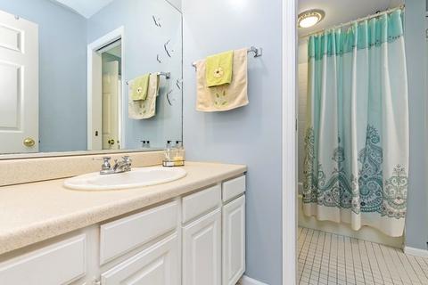 145 Bell Dr, Cary, IL 60013 photo 18