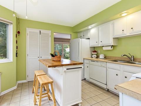 145 Bell Dr, Cary, IL 60013 photo 13