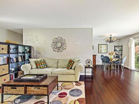 145 Bell Dr, Cary, IL 60013 photo 3