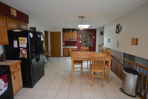 7655 S 78th Ct, Bridgeview, IL 60455 photo 6