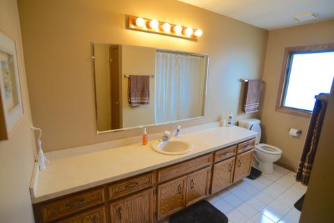 7655 S 78th Ct, Bridgeview, IL 60455 photo 24