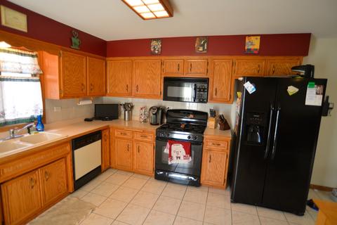 7655 S 78th Ct, Bridgeview, IL 60455 photo 4