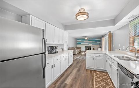 548 N Lyle Ave, Elgin, IL 60123 photo 7