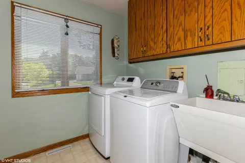 209 Osage St, Minooka, IL 60447 photo 17
