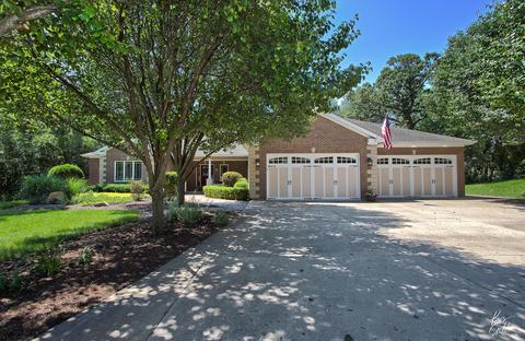 2613 Rolling Oaks Rd, Spring Grove, IL 60081 photo 2