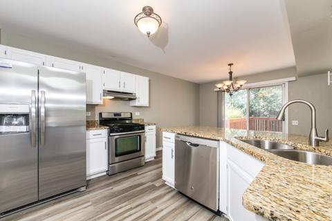 1317 Summersweet Ln, Bartlett, IL 60103 photo 7