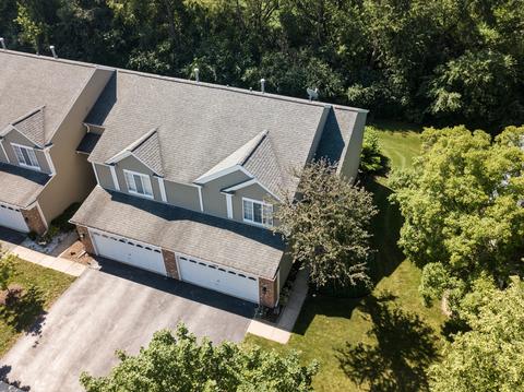 1317 Summersweet Ln, Bartlett, IL 60103 photo 3
