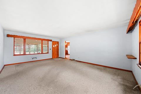1805 N Riverside Dr, Mchenry, IL 60050 photo 5