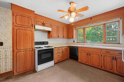 1805 N Riverside Dr, Mchenry, IL 60050 photo 7