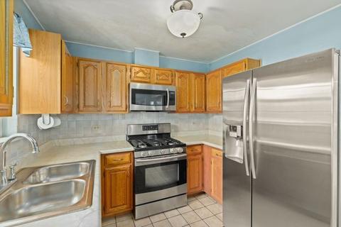 432 Barton Pl, Carol Stream, IL 60188 photo 5