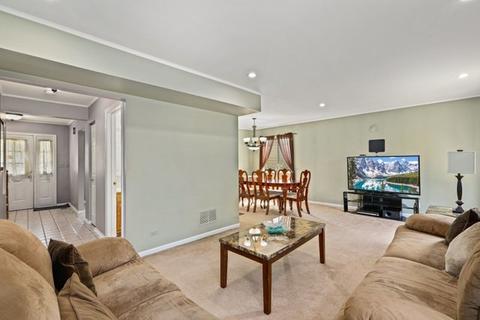 432 Barton Pl, Carol Stream, IL 60188 photo 11