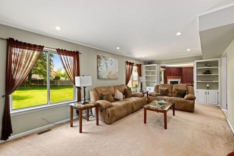 432 Barton Pl, Carol Stream, IL 60188 photo 9