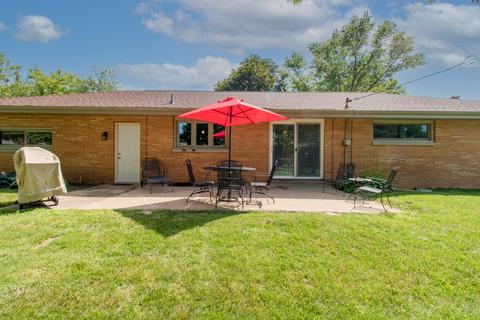 210 Ivanhoe Way, Bloomington, IL 61701 photo 40