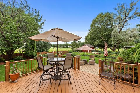 155 Exeter Ct, Roselle, IL 60172 photo 15