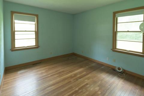 136 Kimberly Ave, East Dundee, IL 60118 photo 5