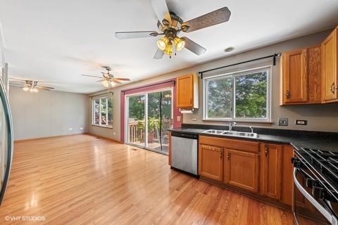 2620 Discovery Dr, Plainfield, IL 60586 photo 3